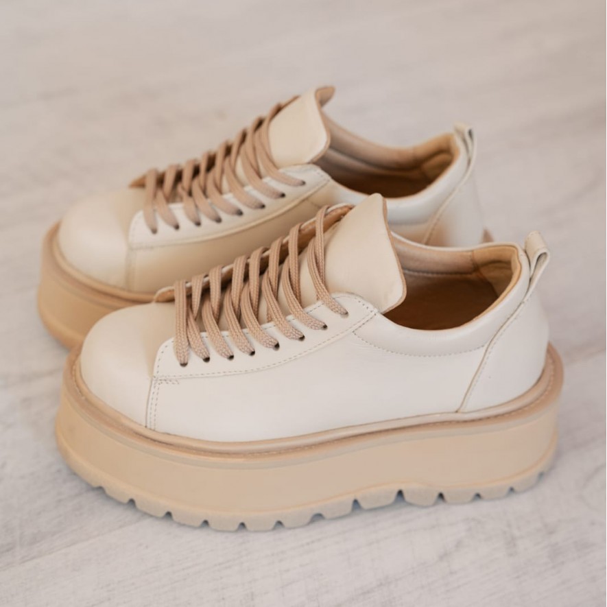 *. Sneakers - Medellin - Nude - Basic